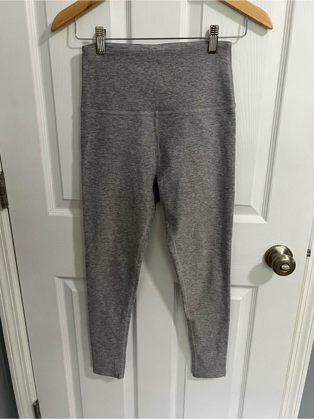 Beyond Yoga spacedye heather grey leggings